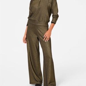 BNWT, Spanx Air Essentials Wide Leg Pants, Gold Shimmer, Small, Tall